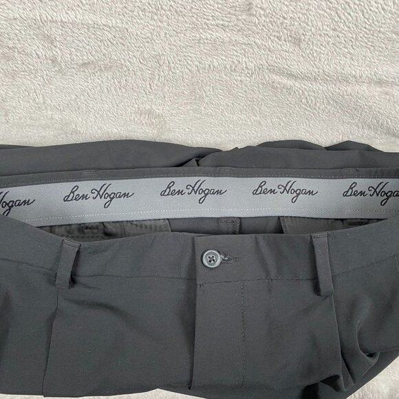 Ben Hogan Mens Dress Pants Size 34x30 Black Pleated Polyester Blend Straight Leg - Picture 3 of 12